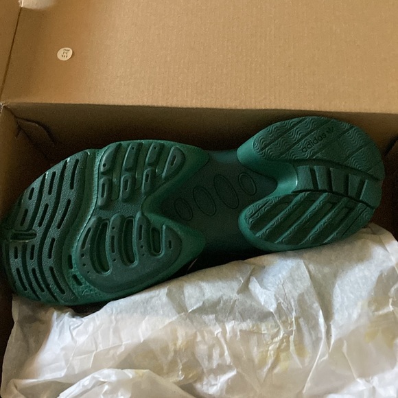 EQT Gazelle NWT Adidas sneakers size 8.5 - Picture 5 of 6